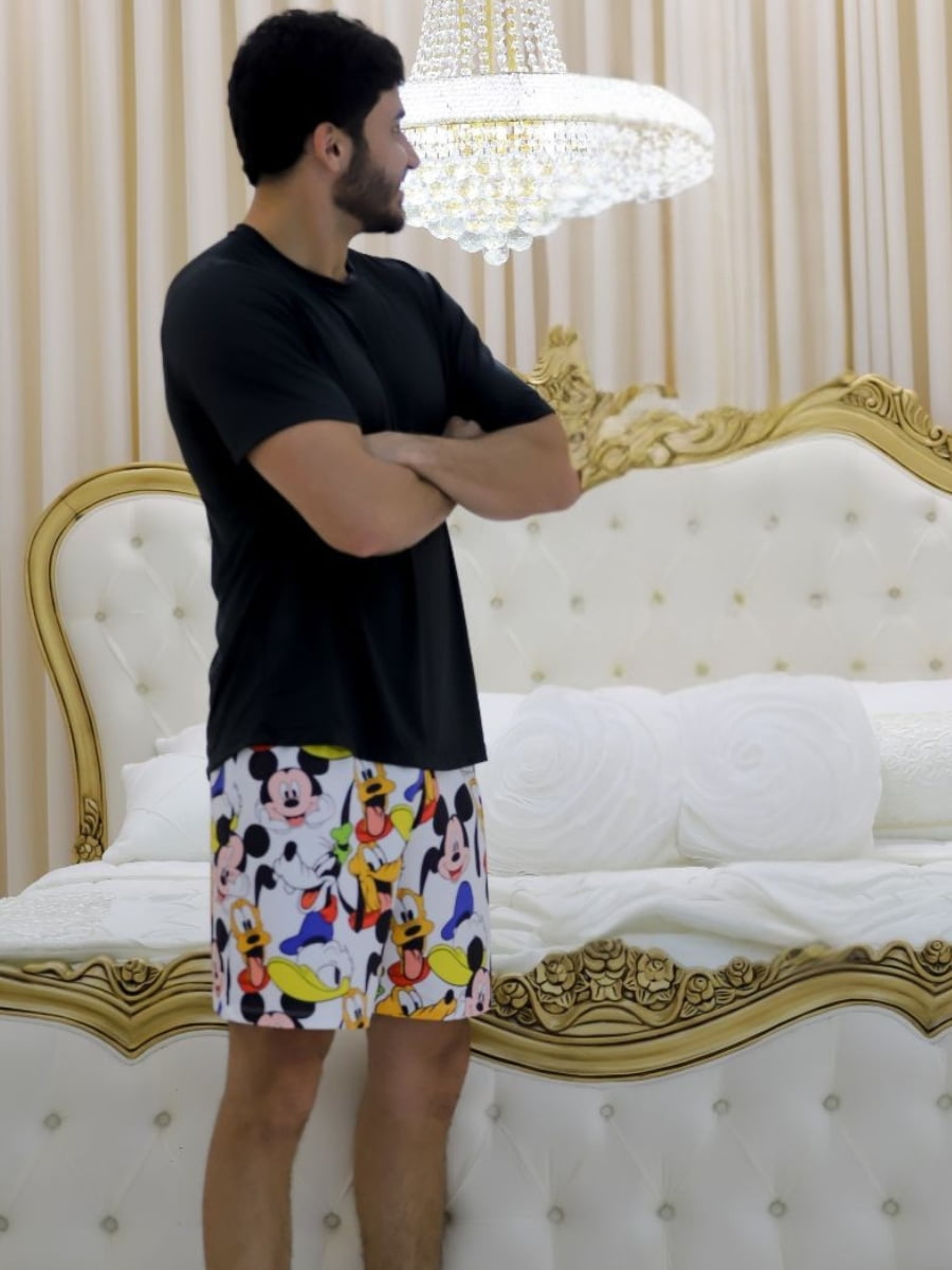 Pijama Masculino Adulto - Turma do Mickey  ( Short + Camiseta Preta) 