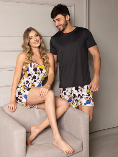 Pijama Casal - Turma do Mickey  ( Feminino tipo Alcinha + Masculino Short com Camiseta Preta)  