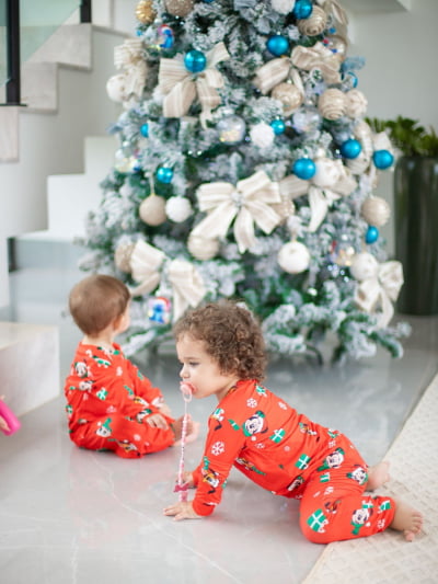 Pijaminha Infantil Natal Vermelho Tradicional Calça Manga Longa - Unissex