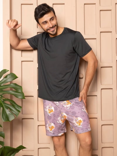 Pijama Masculino Adulto - Tom e Jerry ( Short + Camiseta Preta) 