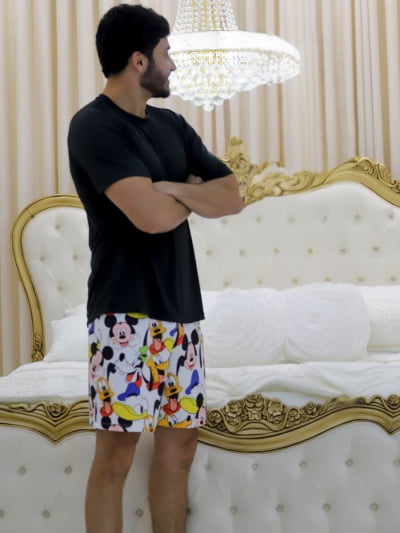 Pijama Masculino Adulto - Turma do Mickey  ( Short + Camiseta Preta) 